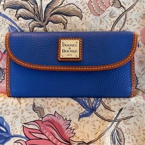 Dooney & Bourke Azure Pebble Grain Continental Clutch Wallet